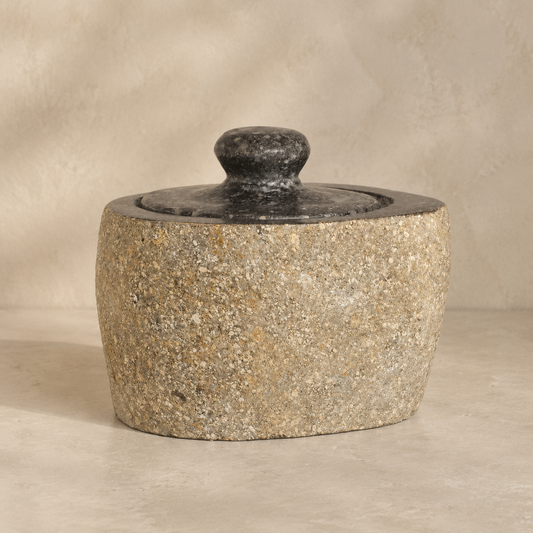 Natuurstenen Bewaarbakje met Deksel – 9 × 7 cm