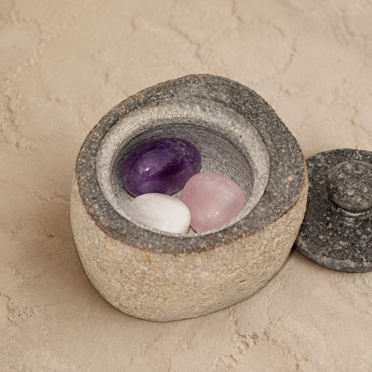Natuurstenen Bewaarbakje met Deksel – 9 × 7 cm